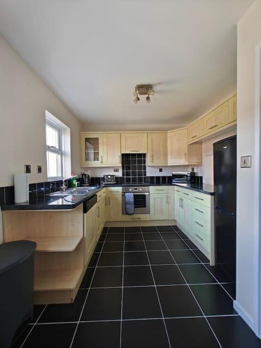 The Castle Villa Killingworth Exterior foto
